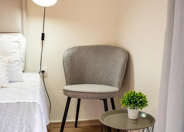 فيلة Maria Voládha